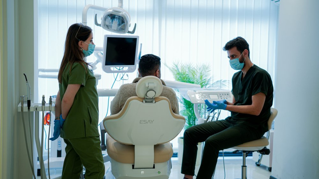 Slider image (4) Dentaray Clinic: luxury Dental Clinic in Istanbul